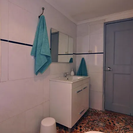 Your At Alfama's Heart Apartment *